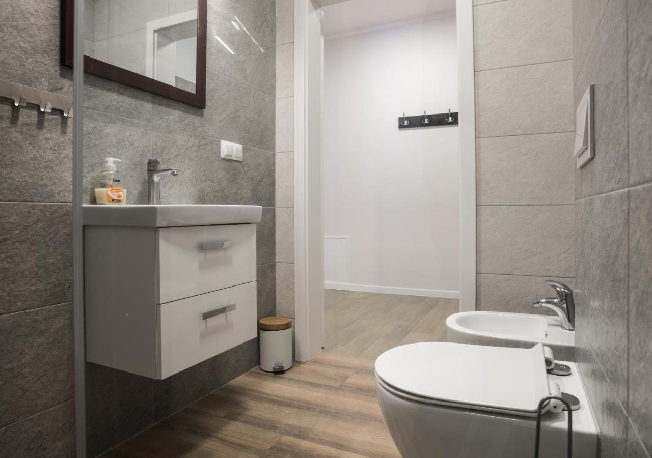 Aston -Domek Przy Lesie, Przestronny, Apartamenty 卡尔帕奇 外观 照片